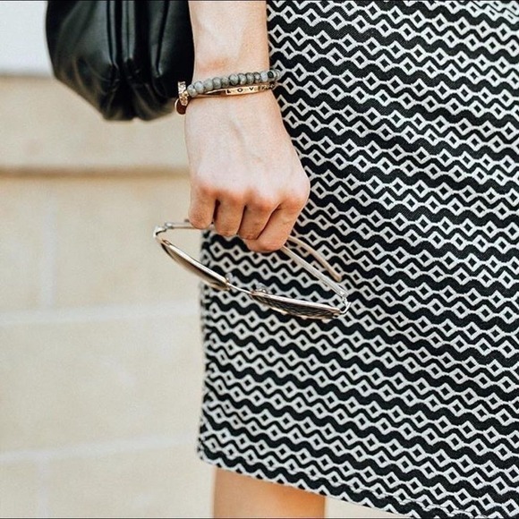 LuLaRoe Julia Dress Womens XS Black White Geometric Diamond Knit Midi Sheath - Picture 5 of 5